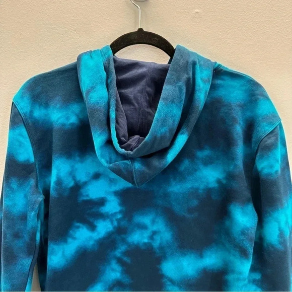 Champion Women's Blue Tie Dye French Terry Hoodie with Chest Logo Size S NWT - Picture 9 of 10